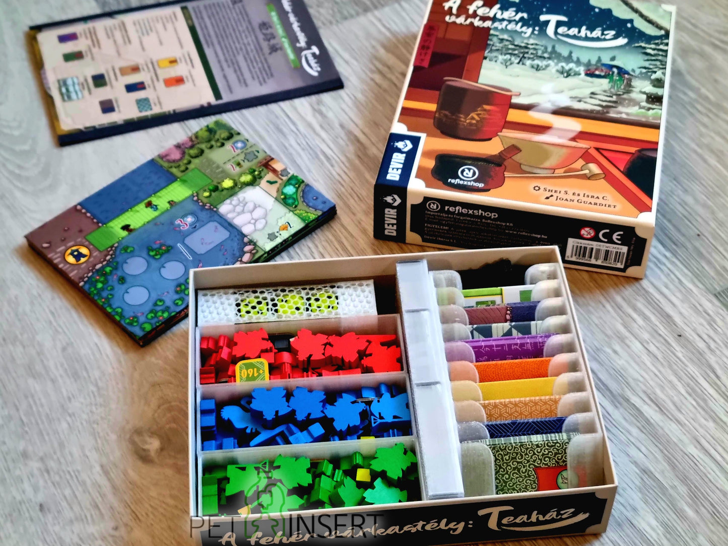 A fehér várkastély: Teaház insert